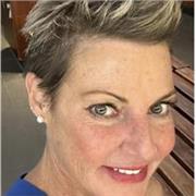 Profesora de Enfetnetia y psicología para todo tipo de alumnado